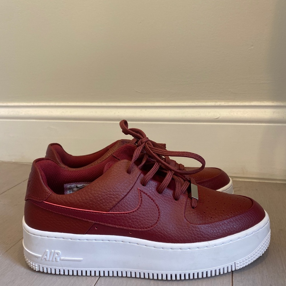 Nike Air Force 1 Sage Low